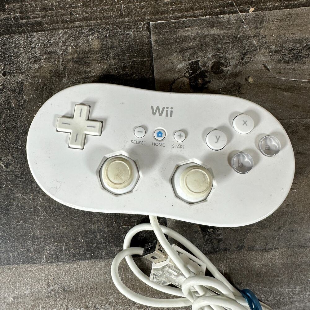 Official Nintendo Wii Pro Controller Classic White RVL-005 OEM Tested - Picture 6 of 6